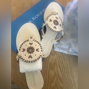 Never Worn! Jack Rogers Bone/Truffle Georgica Jelly Sandals - size 8